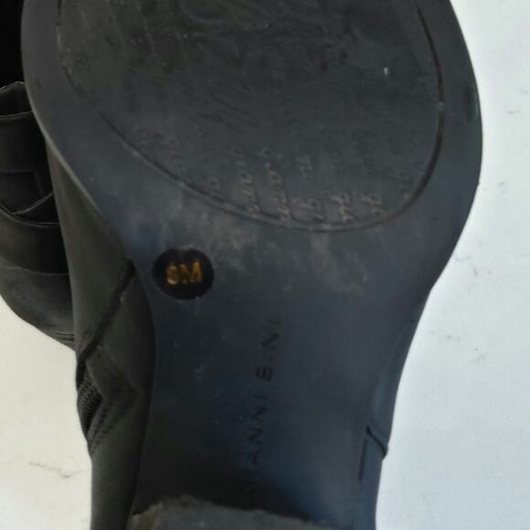 Gianni Bini black moto Chelsea chunk heel boots strap Leather buckle biker sz 8 - Picture 9 of 9